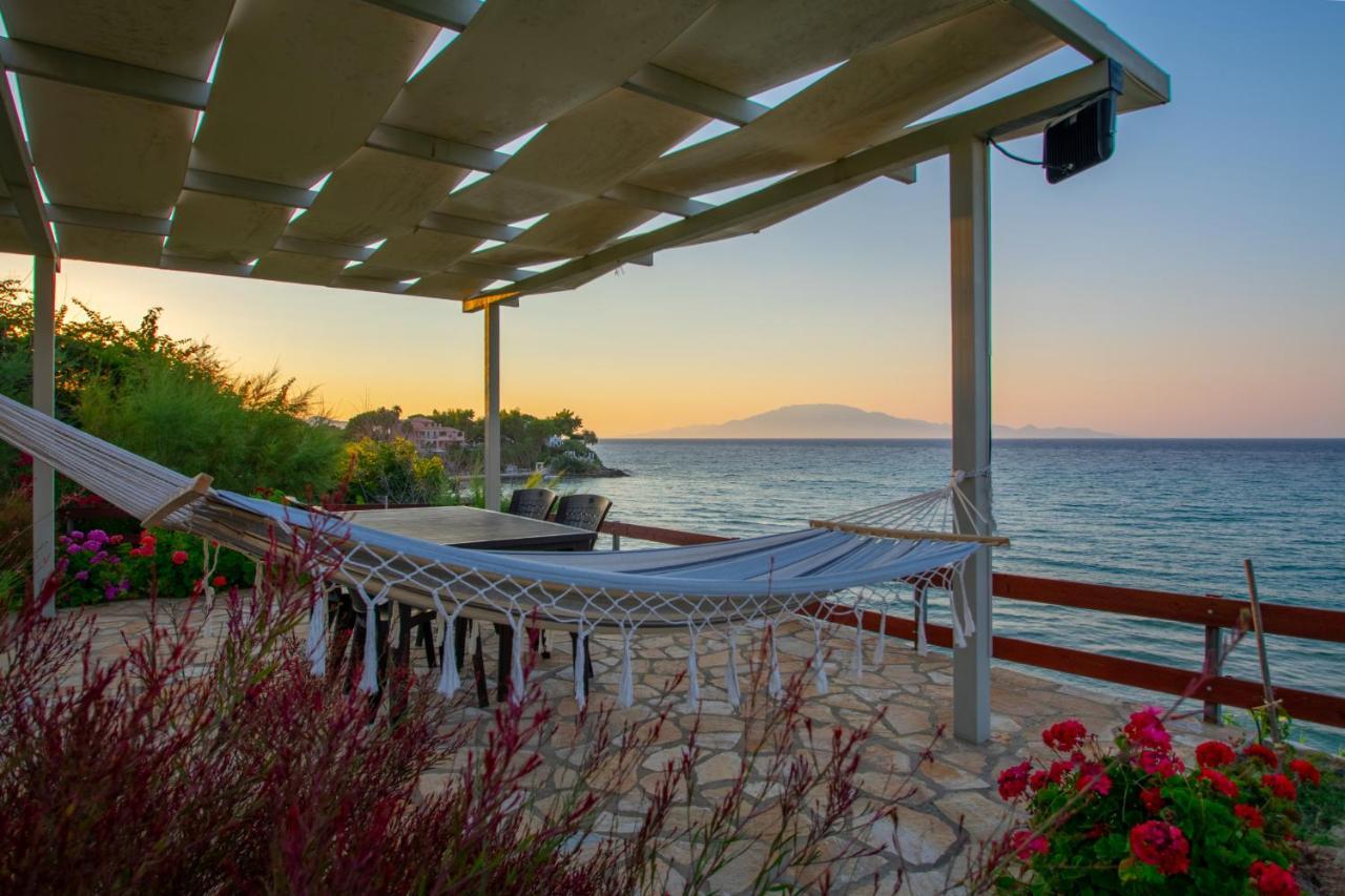 Baywatch Apartments On The Beach By "Elite" Amoudi Exterior photo