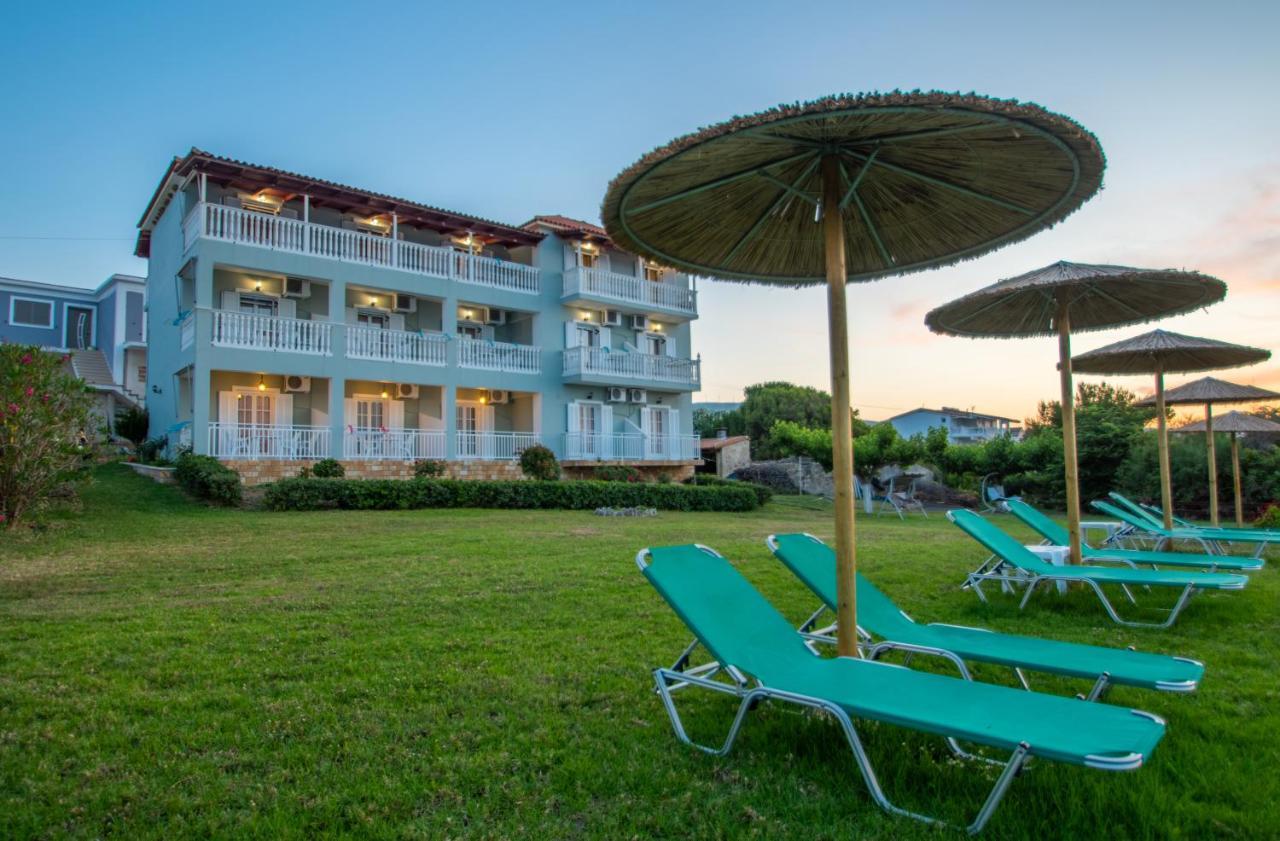 Baywatch Apartments On The Beach By "Elite" Amoudi Exterior photo